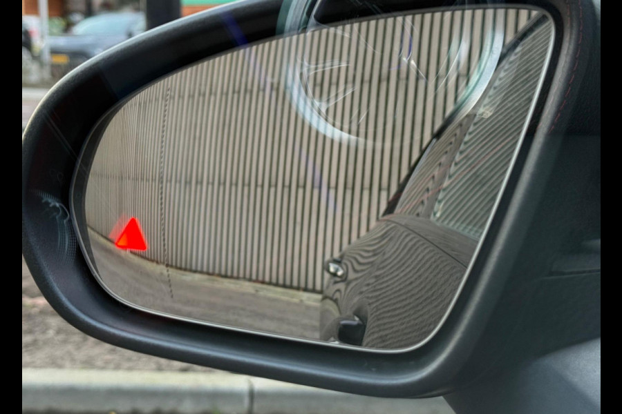 Mercedes-Benz CLA-Klasse 250 e AMG Line / Panodak / Sfeer