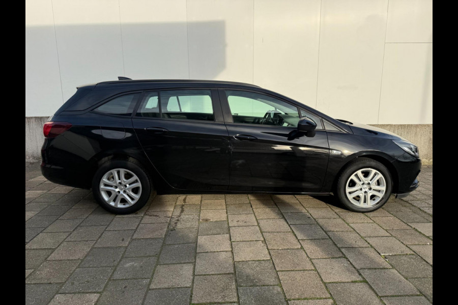 Opel Astra Sports Tourer 1.0 Online Edition | Parkeersensoren voor & achter | Cruise control | Climate control