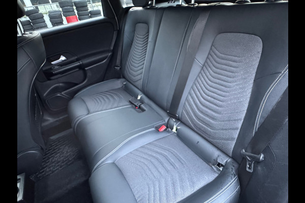 Mercedes-Benz B-Klasse 200d / NAP / 2022