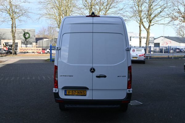 Mercedes-Benz Sprinter 317 CDI L2H2 360 Graden camera, Navigatie, Stoelverwarming