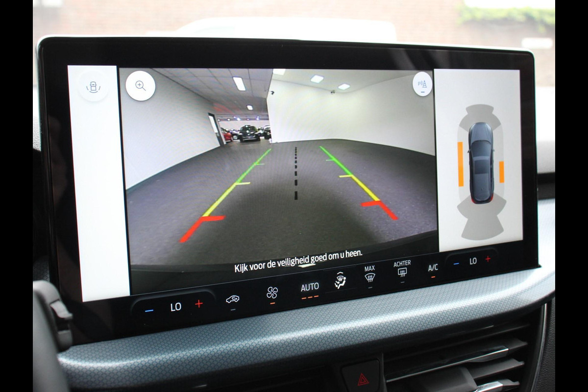 Ford Focus 1.0 EcoBoost 155pk Hybrid Automaat Active X | Navigatie | Apple Carplay/Android Auto | Climate Control | Camera | Parkeer sensoren | B&O | Dab | Led | Lichtmetalen velgen