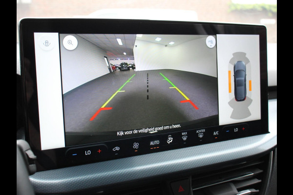 Ford Focus 1.0 EcoBoost 155pk Hybrid Automaat Active X | Navigatie | Apple Carplay/Android Auto | Climate Control | Camera | Parkeer sensoren | B&O | Dab | Led | Lichtmetalen velgen