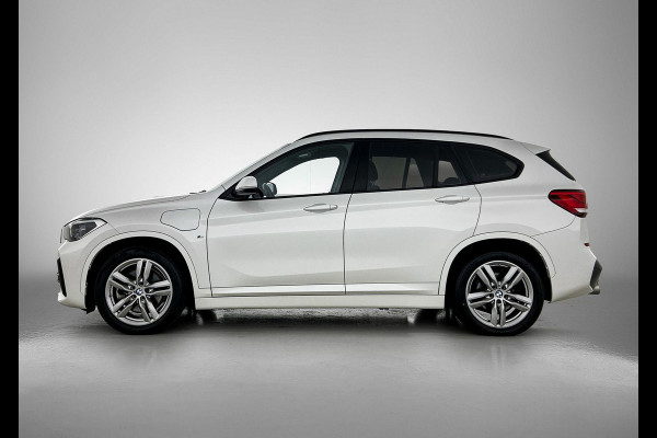 BMW X1 xDrive25e Exe. 221PK M Sport PLUG-In NAV | TREKHAAK | SFEERVERLICHTING