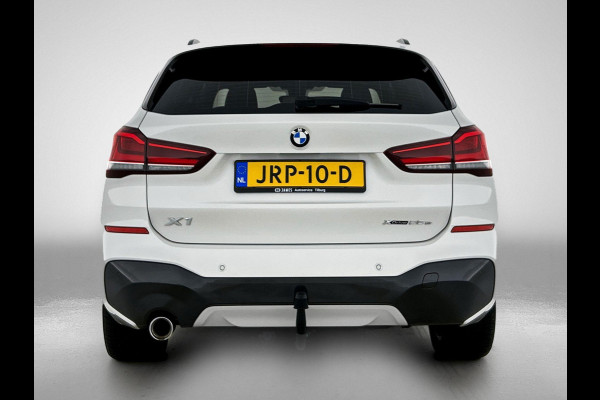 BMW X1 xDrive25e Exe. 221PK M Sport PLUG-In NAV | TREKHAAK | SFEERVERLICHTING