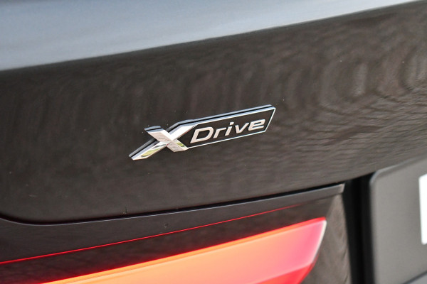 BMW 5 Serie Touring 530e xDrive M-Sport Pano ACC H/K HUD 19inch