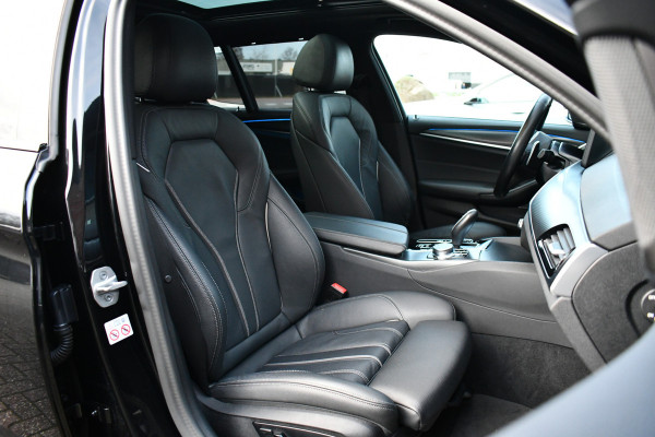 BMW 5 Serie Touring 530e xDrive M-Sport Pano ACC H/K HUD 19inch