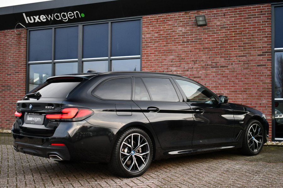 BMW 5 Serie Touring 530e xDrive M-Sport Pano ACC H/K HUD 19inch