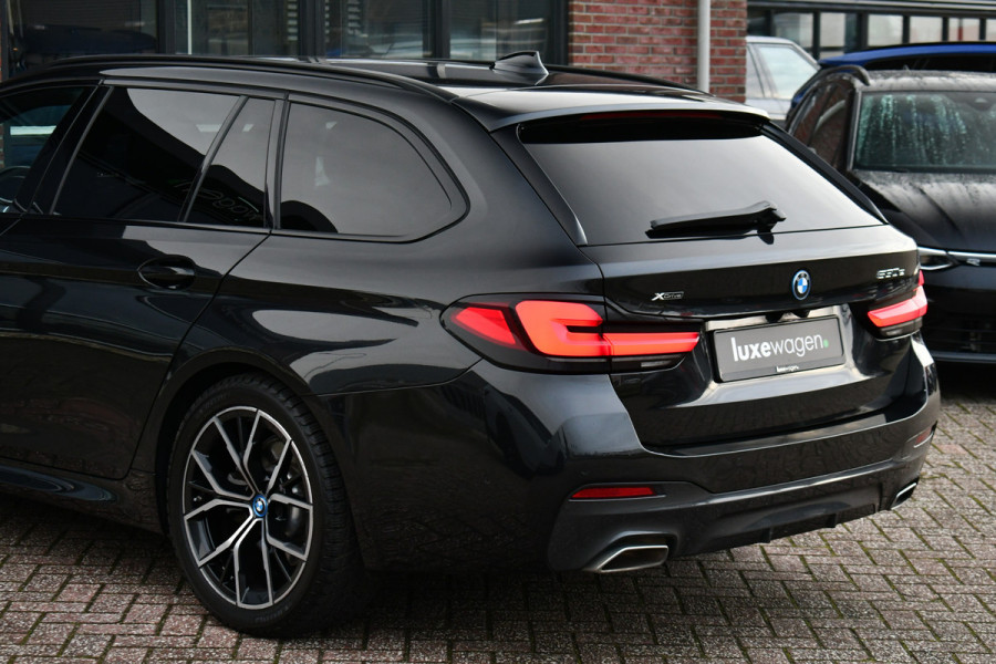BMW 5 Serie Touring 530e xDrive M-Sport Pano ACC H/K HUD 19inch