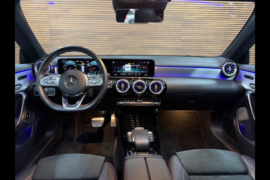 Mercedes-Benz CLA-Klasse Shooting Brake 200 Business Solution + AMG | Pano | Memory | Nightpakket | LED | Keyless | Premium Plus