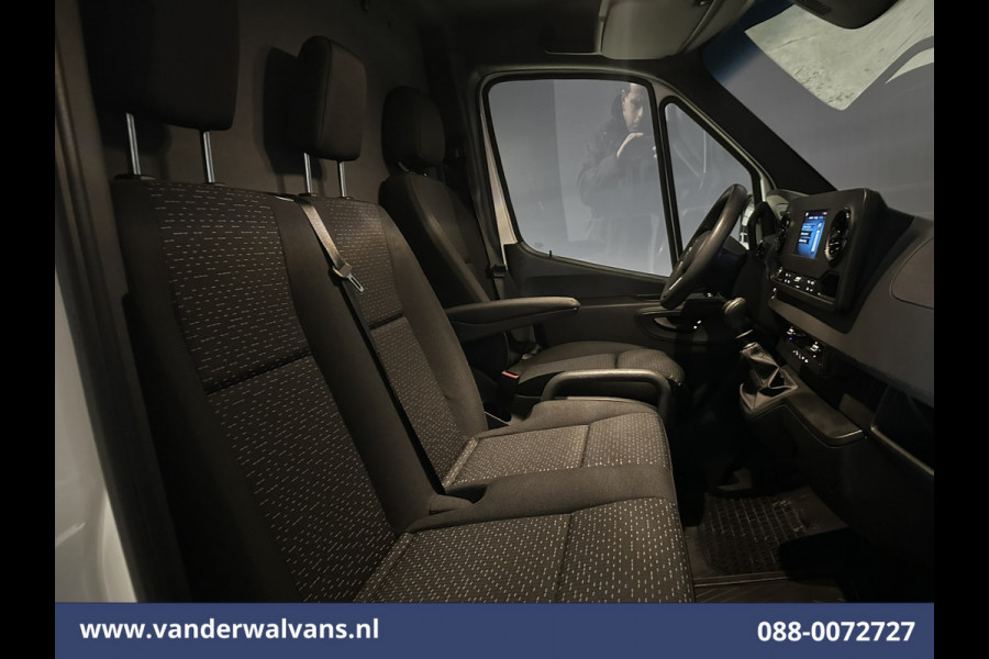 Mercedes-Benz Sprinter 317 CDI 170pk L2H1 Euro6 Airco | Camera | Navigatie | Apple Carplay | Cruisecontrol | Trekhaak | Chauffeursstoel Android Auto, Bijrijdersbank