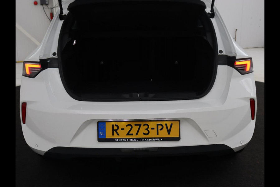 Opel Astra 1.6 Hybrid Edition | Trekhaak | Adaptive cruise | Carplay | Full LED | Parkeerhulp | Digital Cockpit | DAB | Keyless start