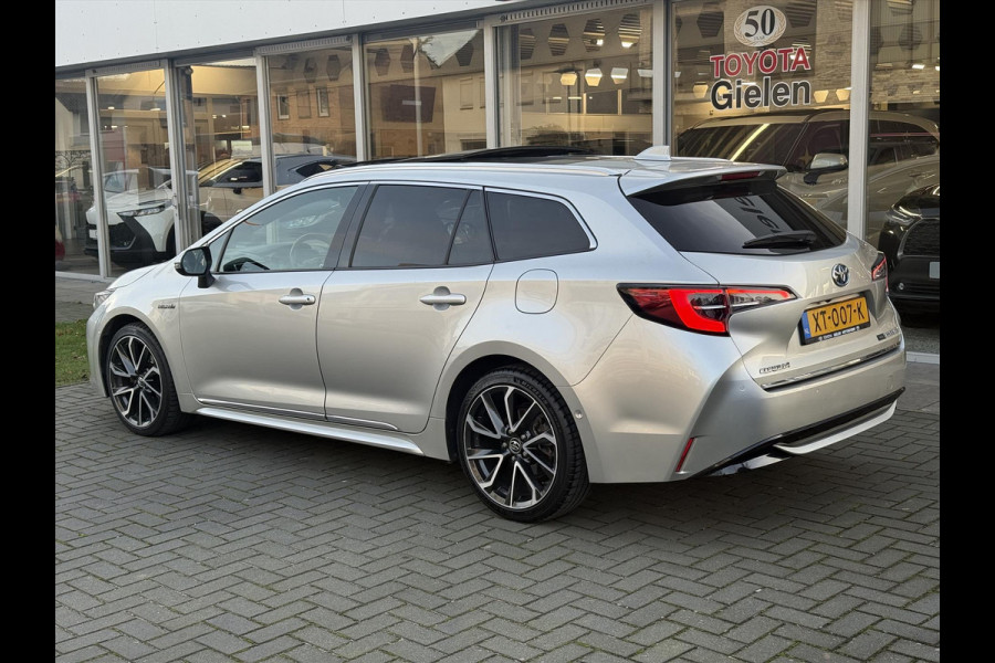 Toyota Corolla Touring Sports 2.0 Hybrid Premium | Panoramadak, JBL, Dodehoekherkenning, Parkeersensoren, Elektrische achterklep, 18 inch