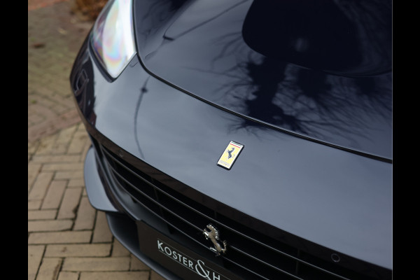Ferrari GTC4Lusso 6.3 V12 | Atelier - Lift - Camera
