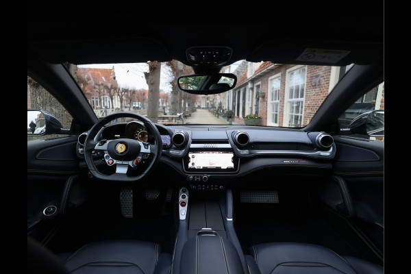 Ferrari GTC4Lusso 6.3 V12 | Atelier - Lift - Camera