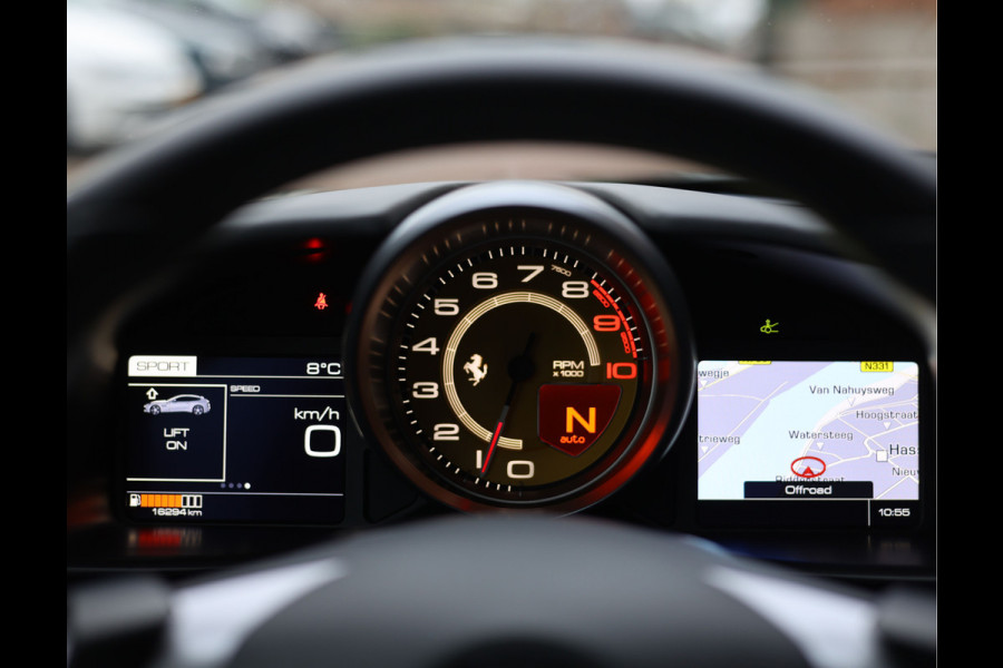 Ferrari GTC4Lusso 6.3 V12 | Atelier - Lift - Camera