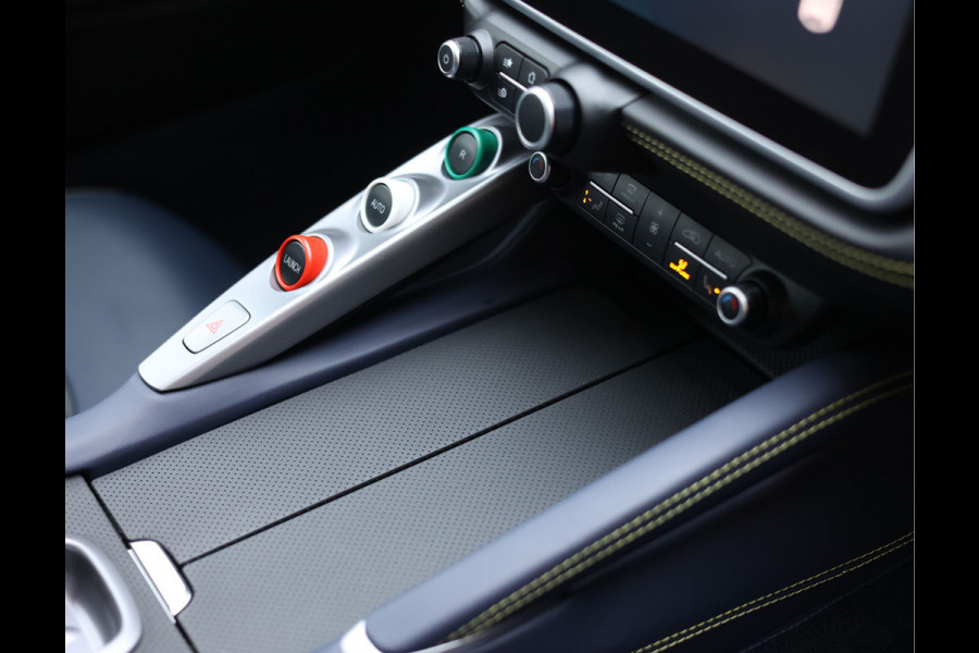 Ferrari GTC4Lusso 6.3 V12 | Atelier - Lift - Camera