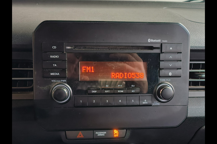 Suzuki Ignis 1.2 Smart Hybrid Comfort + Trekhaak uit 2021 Rijklaar + 12 maanden Bovag-garantie Henk Jongen Auto's in Helmond,  al 50 jaar service zoals 't hoort!