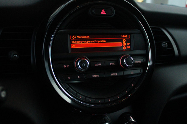 MINI One 1.2 102PK ONE SALT BUSINESS | STOEL VERWARMING | 17" LICHTMETALEN VELGEN JOHN COOPER WORKS | AIRCO | LAGE KM STAND! | PARKEERSENSOREN ACHTER |