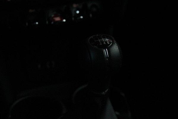 MINI One 1.2 102PK ONE SALT BUSINESS | STOEL VERWARMING | 17" LICHTMETALEN VELGEN JOHN COOPER WORKS | AIRCO | LAGE KM STAND! | PARKEERSENSOREN ACHTER |