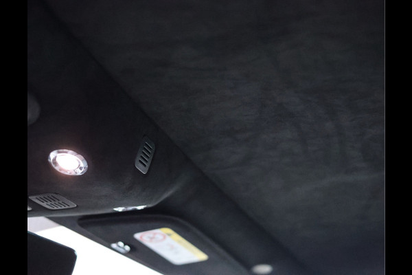 Aston Martin Vantage 5.2 V12 | AM Heritage Green - 1/333