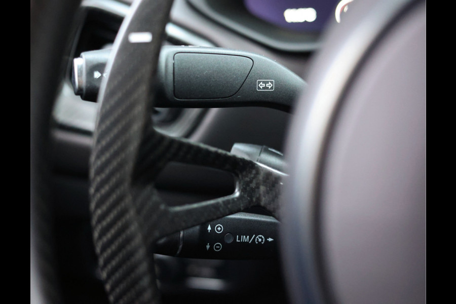 Aston Martin Vantage 5.2 V12 | AM Heritage Green - 1/333