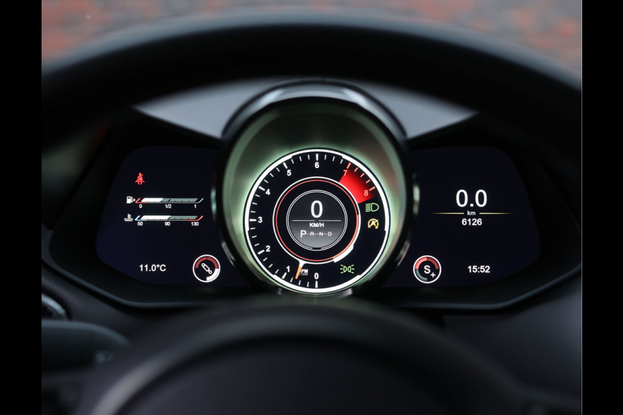 Aston Martin Vantage 5.2 V12 | AM Heritage Green - 1/333