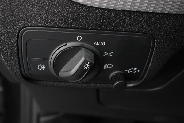 Audi Q2 35 TFSI 150pk Automaat Prestige | Navigatie | Apple Carplay/Android Auto | Parkeersensoren | Camera | Adaptive Cruise Control | Stoelverwarming | Climate Control