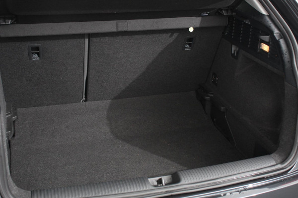 Audi Q2 35 TFSI 150pk Automaat Prestige | Navigatie | Apple Carplay/Android Auto | Parkeersensoren | Camera | Adaptive Cruise Control | Stoelverwarming | Climate Control