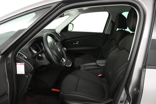 Renault Grand Scénic 1.3 TCe Equilibre 7p. Automaat (NAVIGATIE, TREKHAAK, NAVIGATIE, PARKEERSENSOREN)
