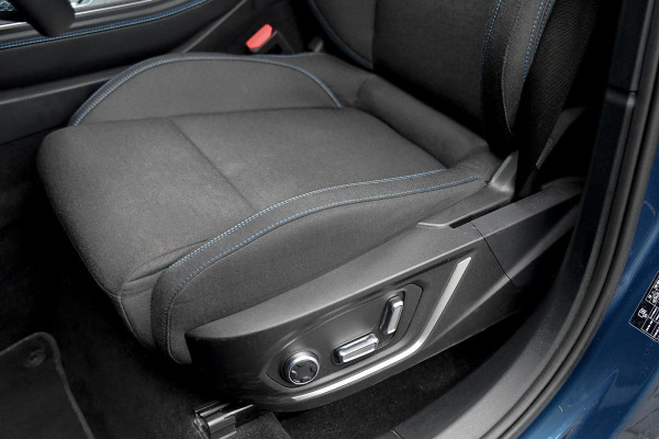 Lynk & Co 01 1.5 MHEV. Pano, Memory, ACC, Sfeer, Camera, Keyless, Dodeh, CarPlay!