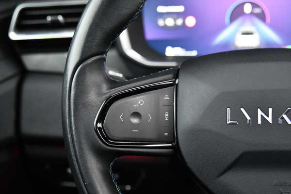 Lynk & Co 01 1.5 MHEV. Pano, Memory, ACC, Sfeer, Camera, Keyless, Dodeh, CarPlay!