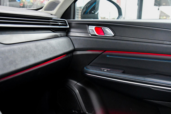 Lynk & Co 01 1.5 MHEV. Pano, Memory, ACC, Sfeer, Camera, Keyless, Dodeh, CarPlay!