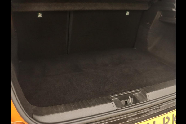 Renault Captur 1.6 E-Tech full hybrid 145 evolution | Camera | Carplay | keyless | Full LED | Cruise control | Navigatie | LMV 18 inch | PHEV | Plug in