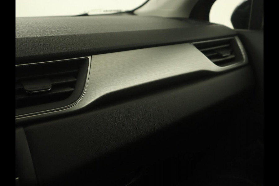 Renault Captur 1.6 E-Tech full hybrid 145 evolution | Camera | Carplay | keyless | Full LED | Cruise control | Navigatie | LMV 18 inch | PHEV | Plug in