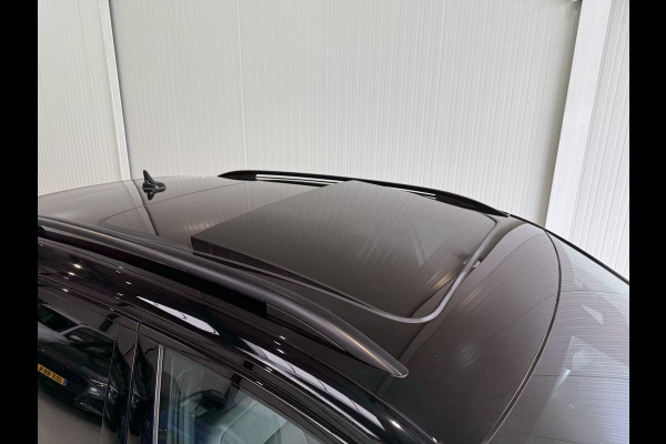 Volkswagen T-Roc 1.0 TSI 110pk Style Black Pack | Pano dak