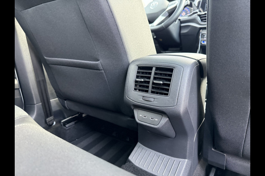 Volkswagen T-Roc 1.0 TSI 110pk Style Black Pack | Pano dak