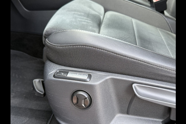 Volkswagen T-Roc 1.0 TSI 110pk Style Black Pack | Pano dak