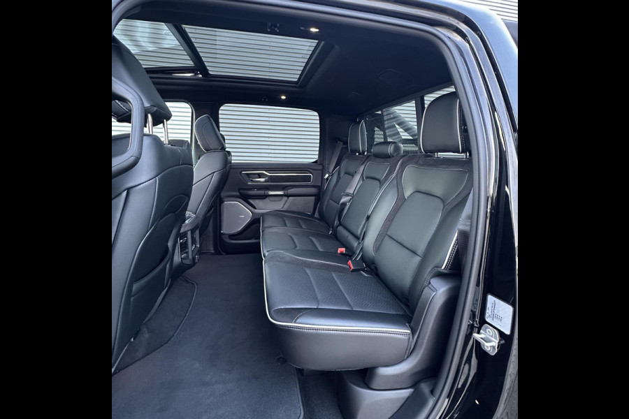 Dodge Ram 1500 3.0 V6 4x4 Crew Cab Laramie night AANBIEDING, eindejaarsaanbieding