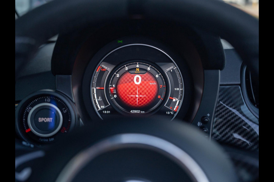 Abarth 595C Competizione 180PK / Carbon / Xenon / Koni / Brembo / Monza