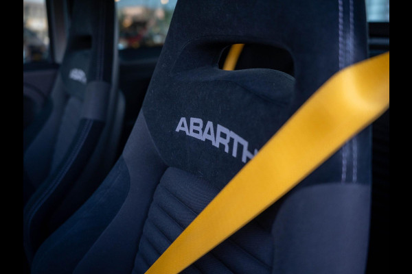 Abarth 595C Competizione 180PK / Carbon / Xenon / Koni / Brembo / Monza