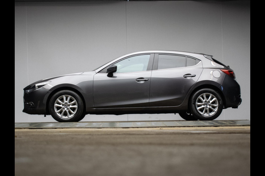 Mazda 3 2.0 SkyActiv-G 120 SkyLease+ Sport (NAVI,CLIMATE,CRUISE,PDC,STOEL/STUUR VERWARMING,GETINT,XENON,SPORTSTOELEN,LM VELGEN)