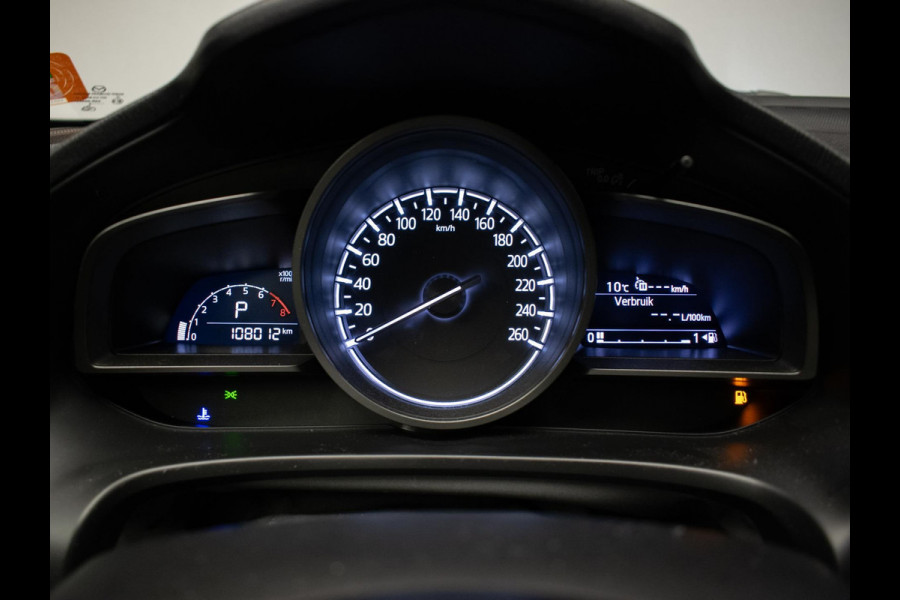 Mazda 3 2.0 SkyActiv-G 120 SkyLease+ Sport (NAVI,CLIMATE,CRUISE,PDC,STOEL/STUUR VERWARMING,GETINT,XENON,SPORTSTOELEN,LM VELGEN)