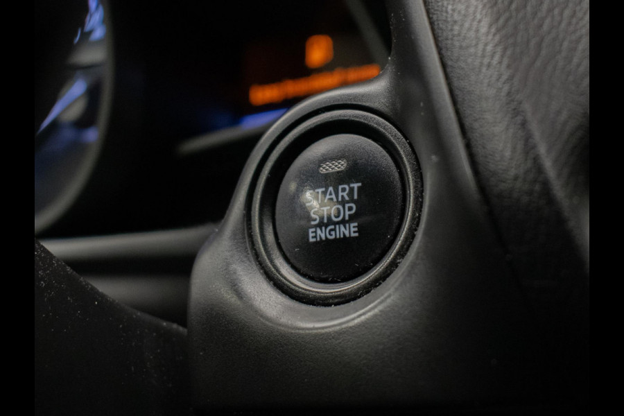 Mazda 3 2.0 SkyActiv-G 120 SkyLease+ Sport (NAVI,CLIMATE,CRUISE,PDC,STOEL/STUUR VERWARMING,GETINT,XENON,SPORTSTOELEN,LM VELGEN)