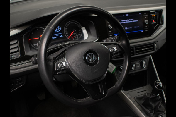 Volkswagen Polo 1.6 TDI Sport (APPLE CARPLAY,NAVI,ADAPTIVE CRUISE,DAB,ELEKTRISCH PAKKET,SPORTSTOELEN,NETTE STAAT)