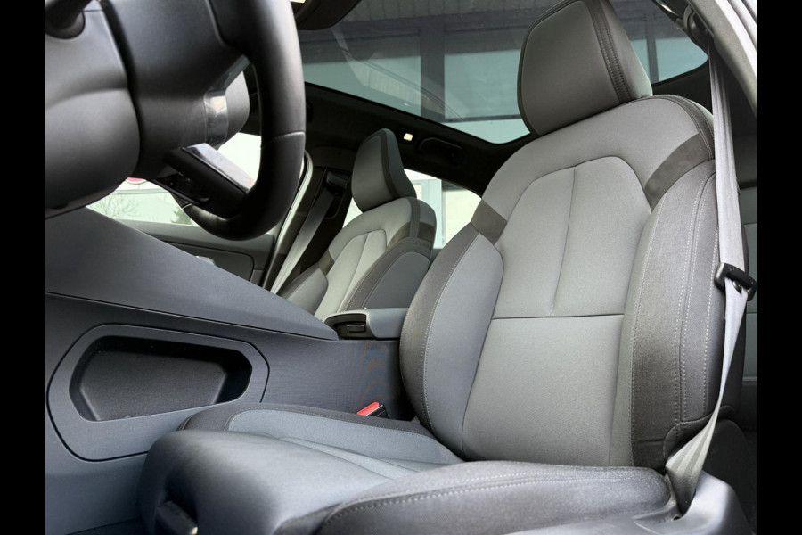 Polestar 2 Long Range Dual Motor AWD | Trekhaak | Panorama | 360 Camera | Harman Kardon |