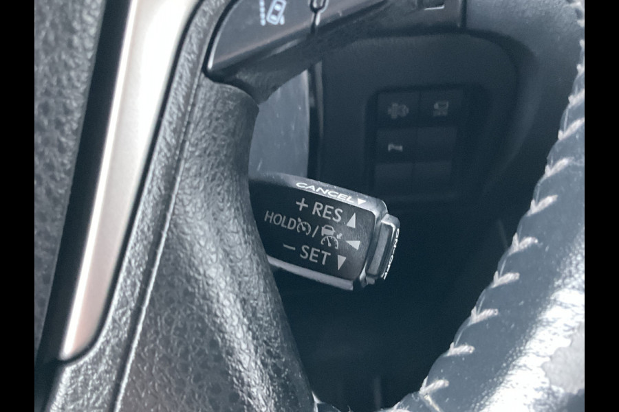 Toyota Land Cruiser 5-Pers 2.8 D-4D Professional 5p. 360° Leer Stoelverw+koel Trekhaak (3000kg)