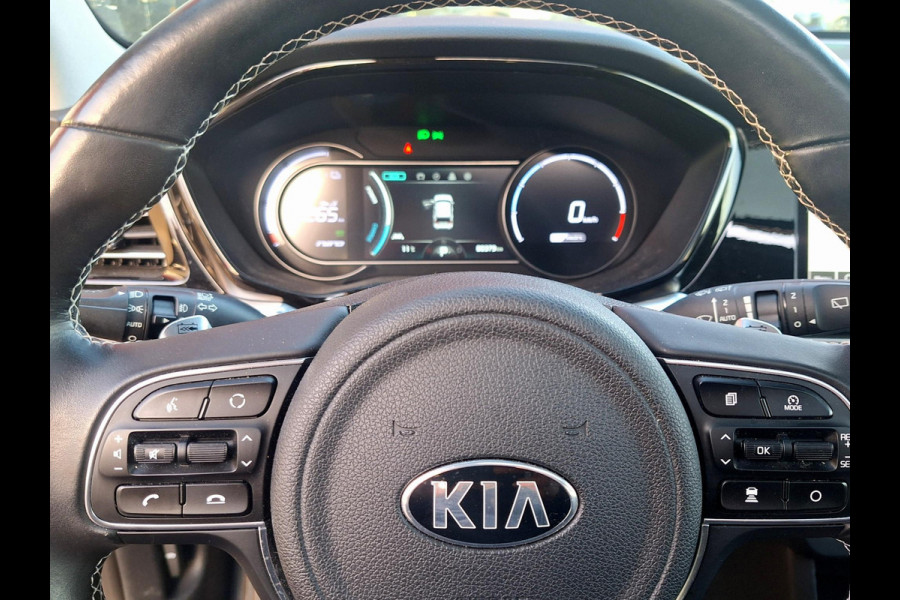 Kia e-Niro DynamicPlusLine 64 kWh | Trekhaak | Schuifdak | LED | Navi | Adaptive CC | occasion