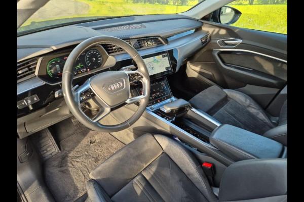 Audi e-tron Sportback 55 quattro edition 95 kWh | Trekhaak | Camera | 23 Inch |