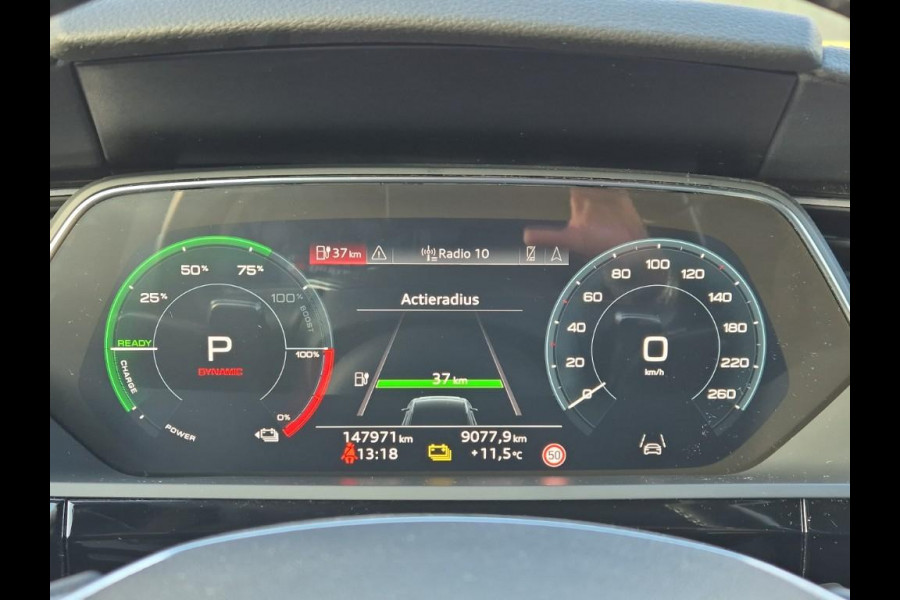 Audi e-tron Sportback 55 quattro edition 95 kWh | Trekhaak | Camera | 23 Inch |