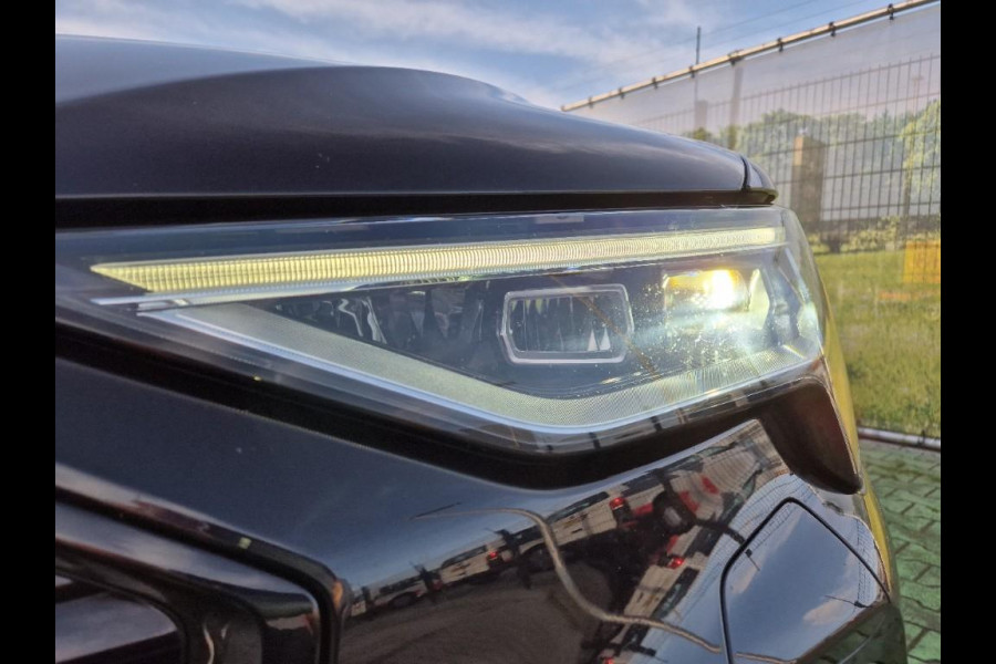 Audi e-tron Sportback 55 quattro edition 95 kWh | Trekhaak | Camera | 23 Inch |